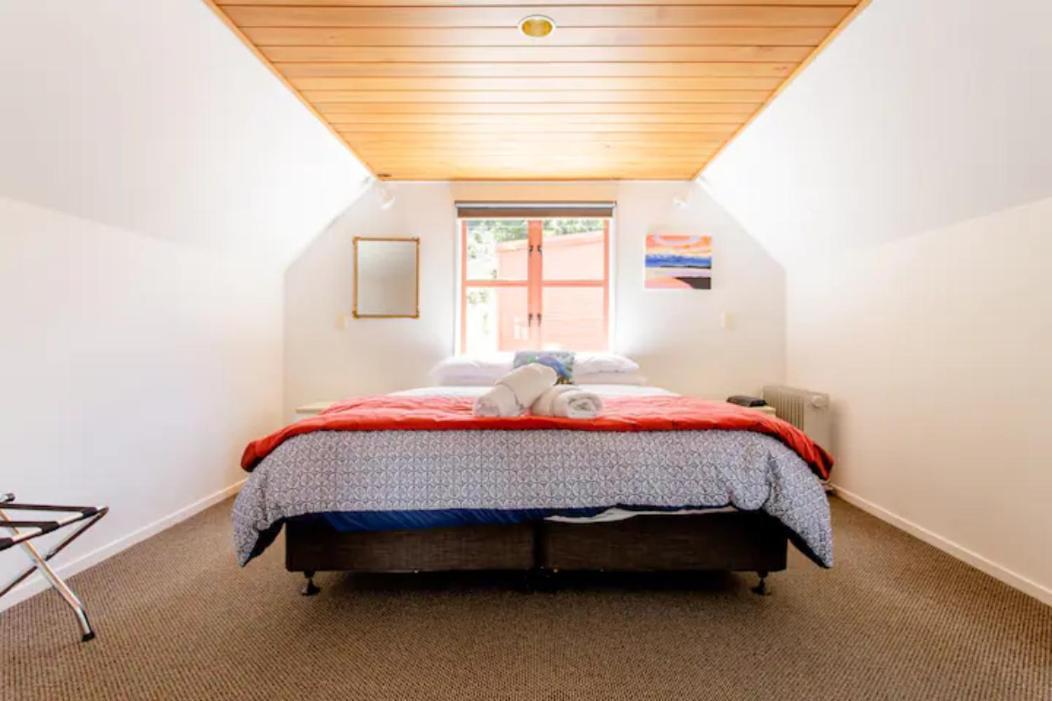 Hot Tub And Views Over Central Queenstown - Entire Holiday House Ngoại thất bức ảnh