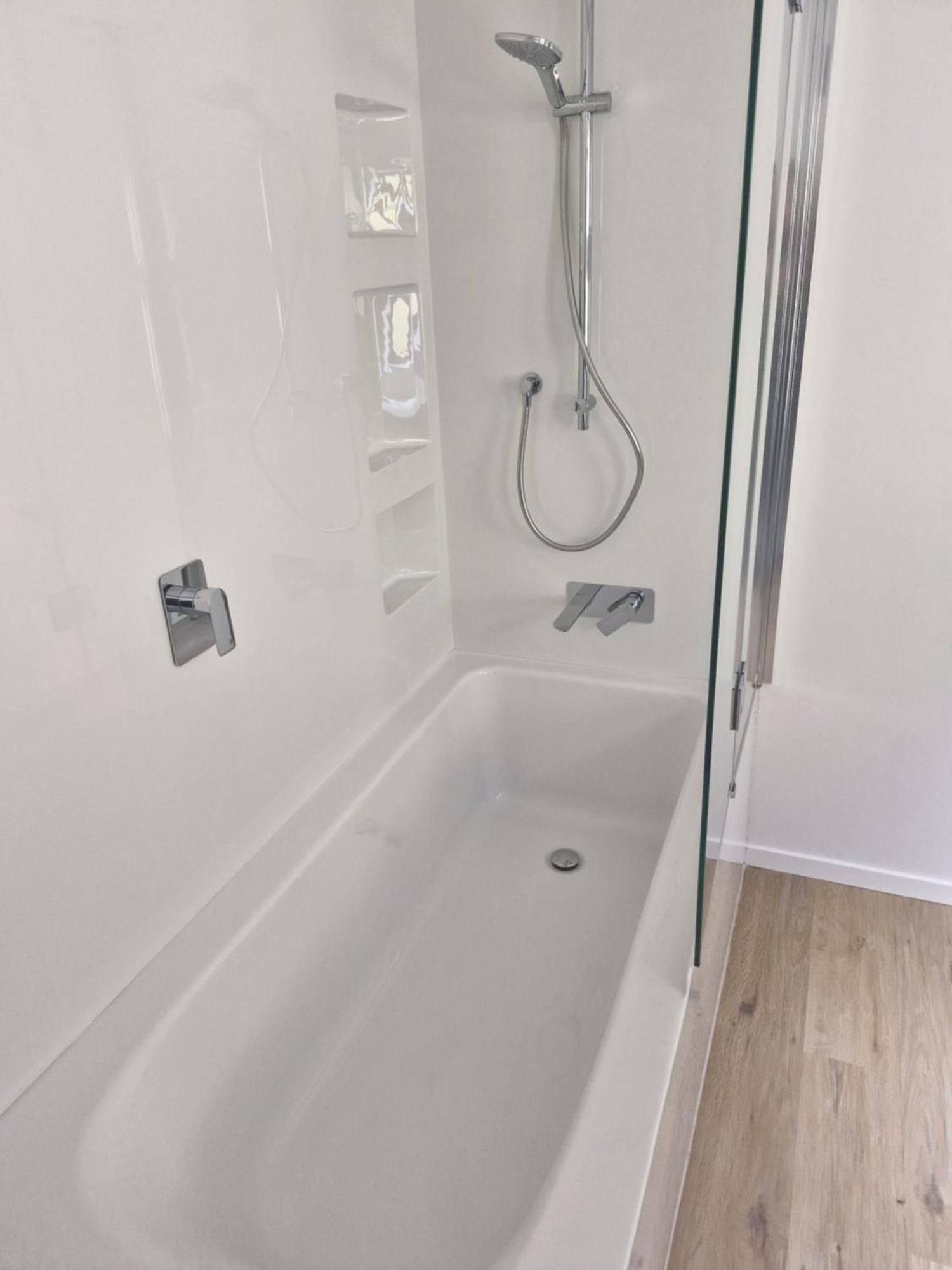 Hot Tub And Views Over Central Queenstown - Entire Holiday House Ngoại thất bức ảnh